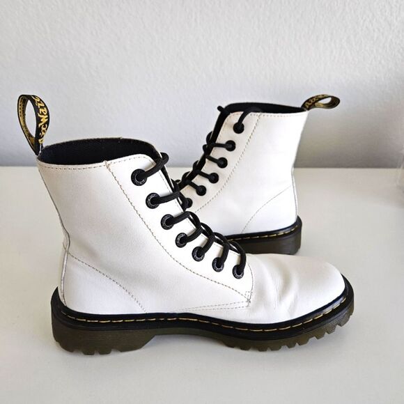 Dr. Martens | Luana Smooth Leather Lace Up Combat Boots White, Womens 8 - Picture 4 of 11